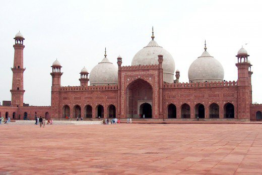Badshahi masjid
